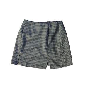 COPY - Brown, black, and tan mini houndstooth NASTYGAL skirt, size 6 in women